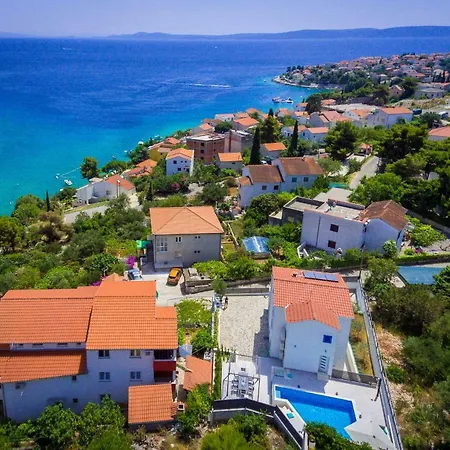 Miholina - With Heated Swimming Pool * Τρογκίρ