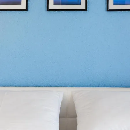 Miholina - With Heated Swimming Pool * Трогір