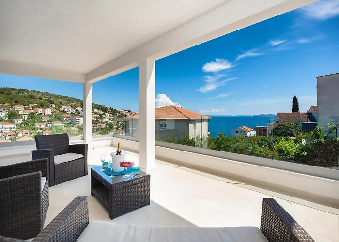 Miholina - With Heated Swimming Pool Trogir