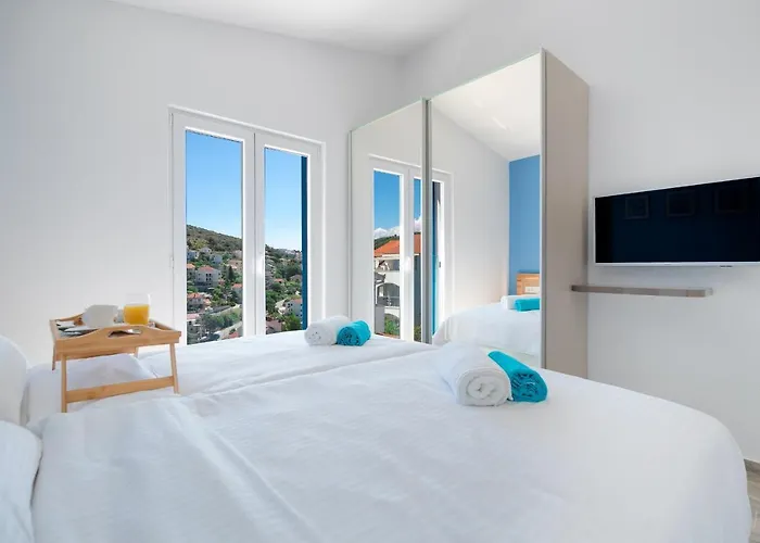 Miholina - With Heated Swimming Pool * Trogir