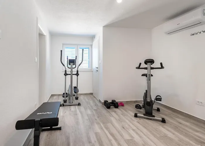 Miholina - With Heated Swimming Pool Trogir