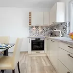 Vila Miholina - With Heated Swimming Pool *