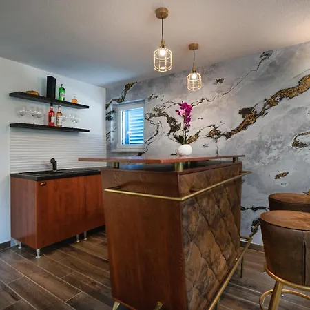 Miholina - With Heated Swimming Pool 别墅 特罗吉尔