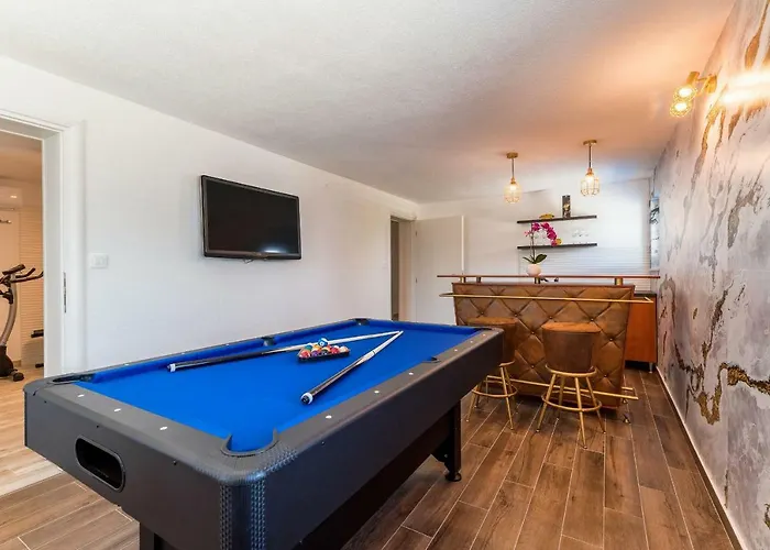 Villa Miholina - With Heated Swimming Pool *