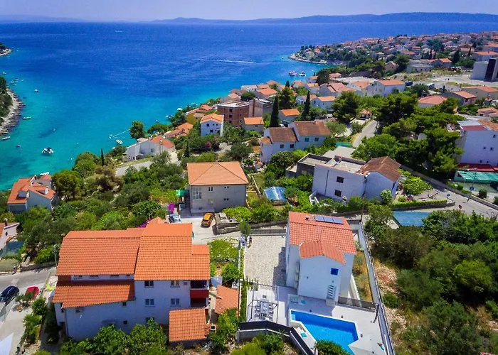 Miholina - With Heated Swimming Pool * Trogir