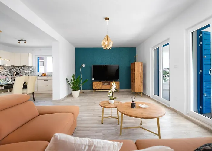 Miholina - With Heated Swimming Pool Villa