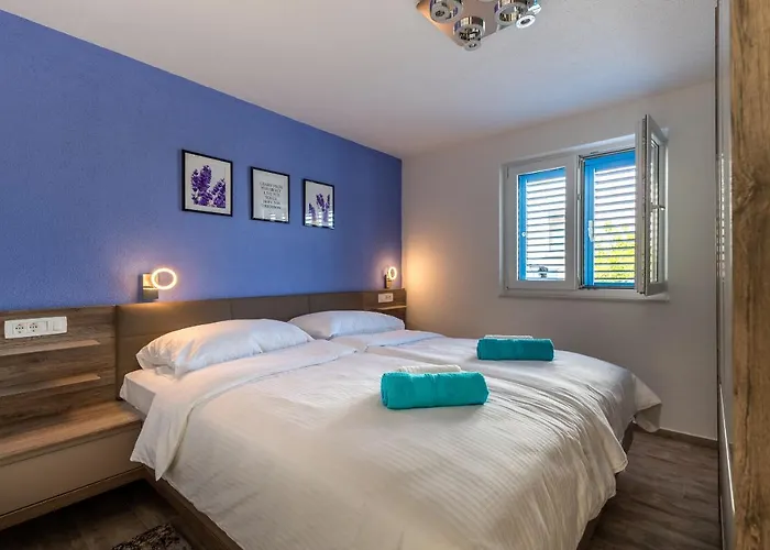 Miholina - With Heated Swimming Pool * Trogir